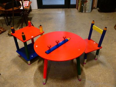 Pierre Sala (1948-1989). Mobilier enfant "aux crayons" en bo…