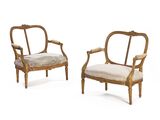 paire de fauteuils à gilet de style Louis XVI