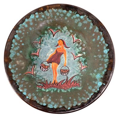 Paul FOUILLEN (1899-1958) Assiette aux émaux à décor d’une j…