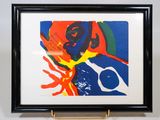 tableau représentant une femme en robe bleue sur un fond rouge et jaune