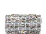 Mini sac à rabat en tweed bleu Chanel