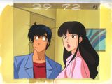 une image représentant deux personnages d'anime debout l'un à côté de l'autre