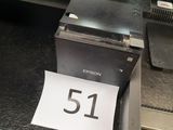 une image représentant le chiffre 51 sur une boîte aux lettres