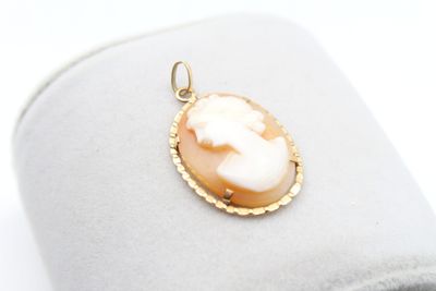 Pendentif camée en or rose 18K à l'ovale, poids brut 2g H. - Photo 1