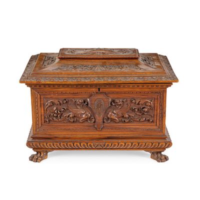 Cercueil EN Noyer SculptÉ, 1916