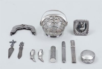 a lot of silver items that are on the table