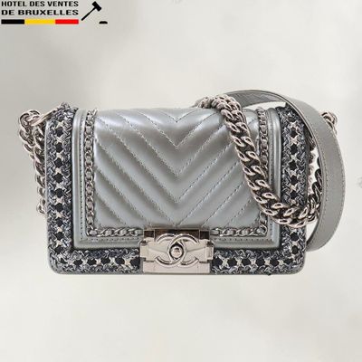 chanel silver chevrond leather mini flap bag with chain strap