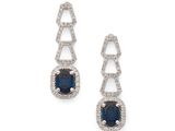 une paire de boucles d'oreilles en saphir et diamant