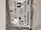 une boîte contenant un paquet de papier toilette