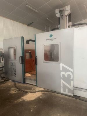 a large machine that is sitting in a building