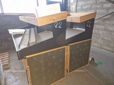 a picture of a workbench in a building under construction