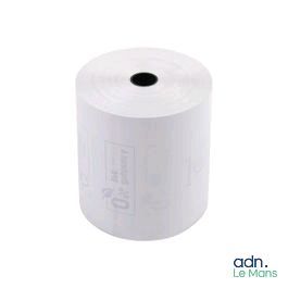 un rouleau de papier toilette blanc posé sur une surface blanche