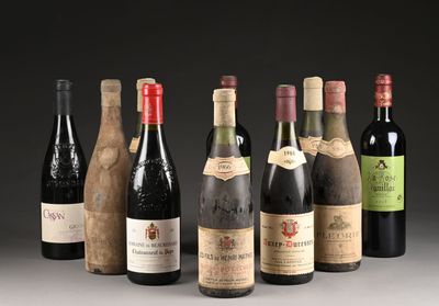 plusieurs bouteilles de vin sont alignées dans une rangée