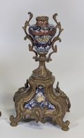 Garniture de cheminée (x3) pièces, comprenant (x1) pendule à… (photo 4)