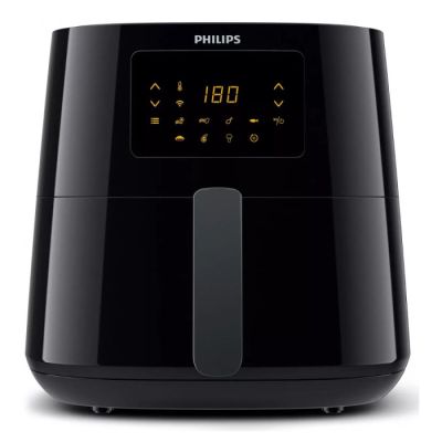 La friteuse à air chaud Philips est exposée sur un fond blanc