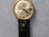 a watch that is sitting on top of a table