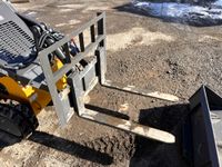 LIEU DE STOCKAGE : Rennes - HUAYEE - MINI CHARGEUSE SUR CHEN… (photo 3)