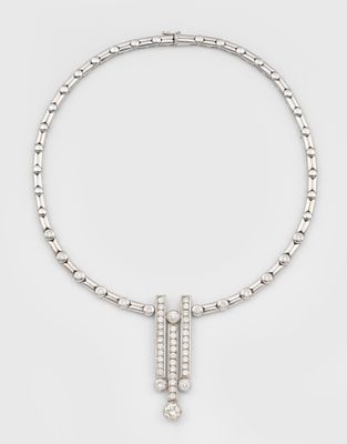 un collier Art déco en diamants, signé Cartier