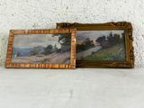 un tableau représentant un paysage et un tableau représentant un paysage posé sur une table