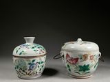 paire de objets de la « famille » chinoise