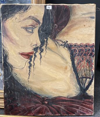 un tableau représentant une femme en robe rouge et une photo d'une femme en robe rouge