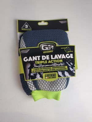 deux paires de chaussettes bleues et vertes avec un motif noir et blanc