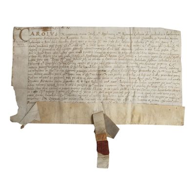 un gros plan d'un morceau de papier sur lequel on a écrit