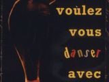 affiche représentant une femme en robe noire, une cigarette aux lèvres