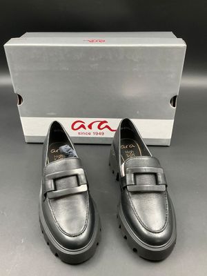 ARA, mocassin modèle OXFORD, pointure 38,5.