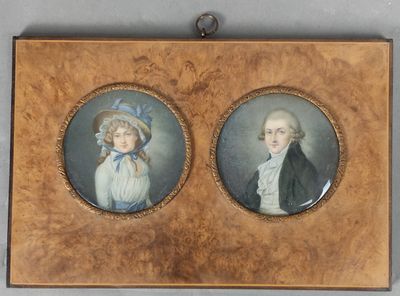 une paire de portraits miniatures représentant un homme et une femme
