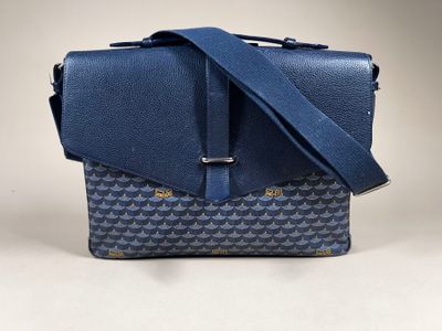 a blue and white bag with a blue strap on it