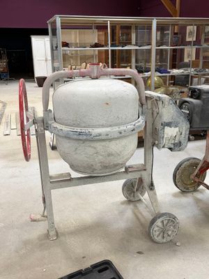 Bétonnière electrique 200 litres (non fonctionnelle)