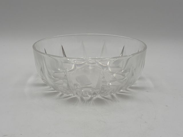Coupe en cristal. D : 21