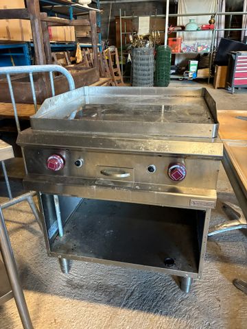 Plancha gaz 77 x 72cm de marque Diamond modèle GFTA998LC de 2021,...