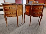 paire de commodes à plateau en marbre de style Louis XV, fin du XIXe siècle
