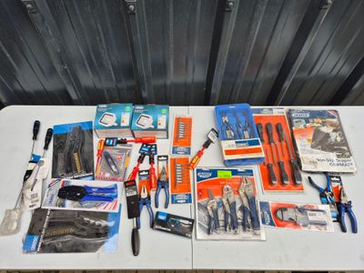 lot d'outillage à main neuf