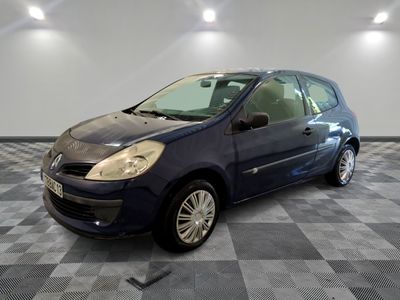 CLIO 1.2 16V 75 ECO2 AUTHENTIQUE - ES - Mise en se… - Photo 1