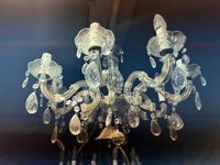 Lustre en verre et métal doré à huit bras de lumière et pamp… (photo 3)