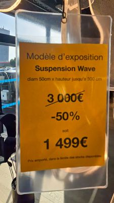 a sign that says modele d ' exposition suspension wave