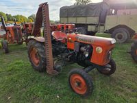 Tracteur agricole VENDEUVRE. Modèle B2B AGRODYNE. (photo 2)