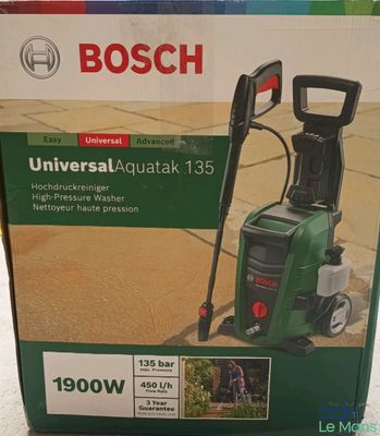 Nettoyeur haute pression Bosch Universal Aquatak 15, dans son emballage d'origine