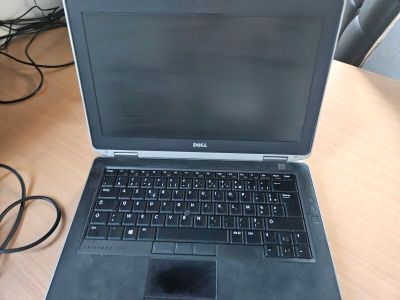 Ordinateur portable DELL avec imprimante tout-en-un EPSON Wo…