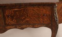 Commode sauteuse de forme galbée toutes faces, en bois de pl… (photo 5)