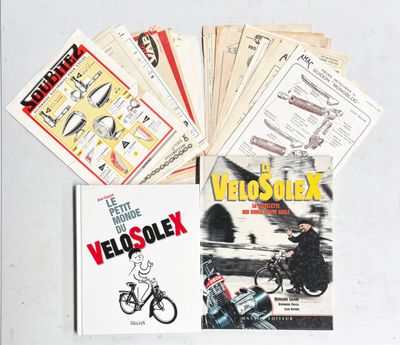 un grand nombre de livres posés sur une table