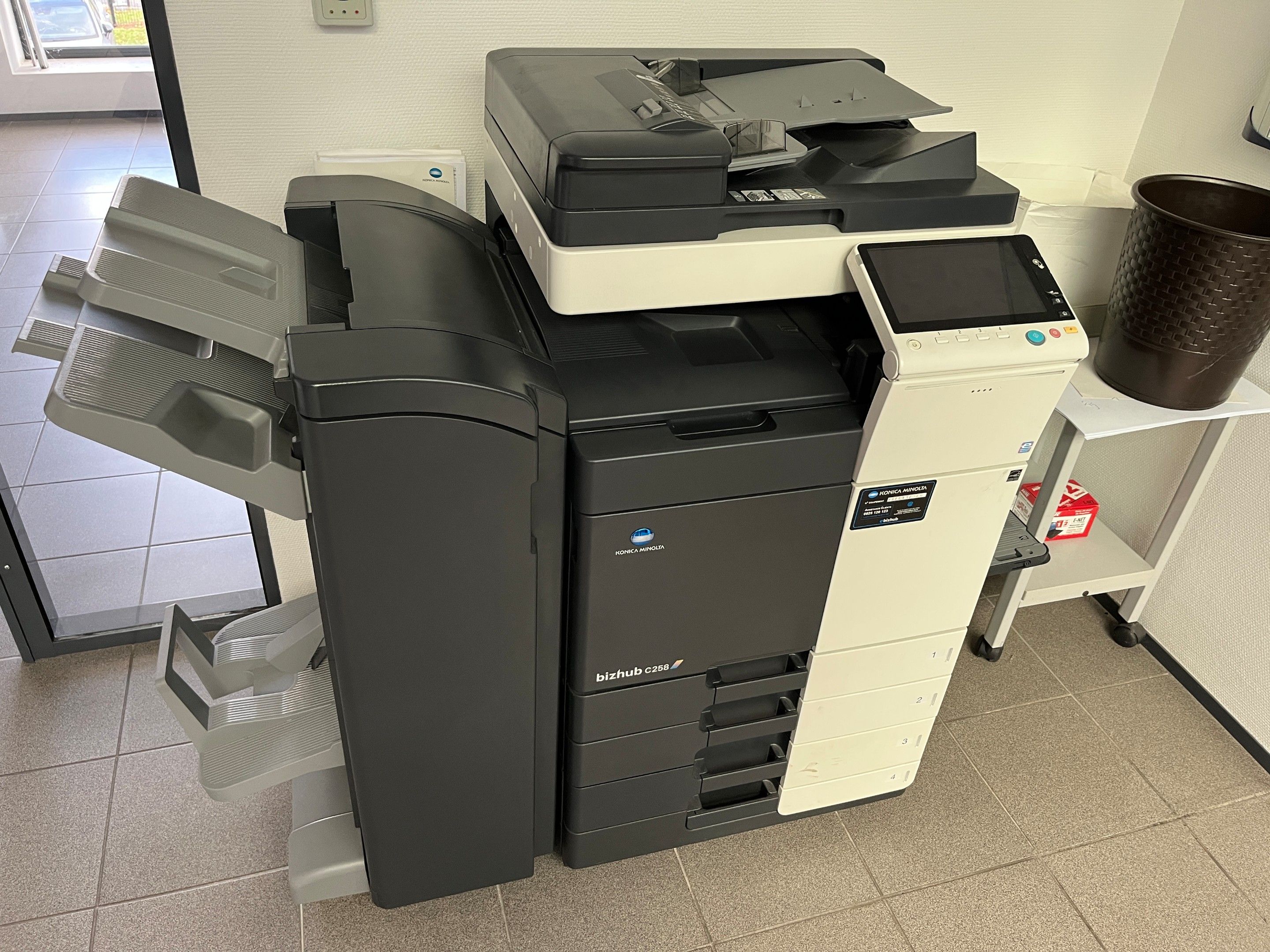 un copieur multifonction KONICA MINOLTA type Bizhub C258