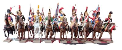 de nombreuses figurines de soldats à cheval