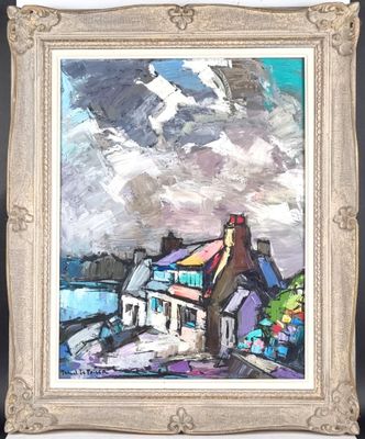 une peinture à l'huile représentant une maison sur une colline, avec un ciel nuageux en arrière-plan