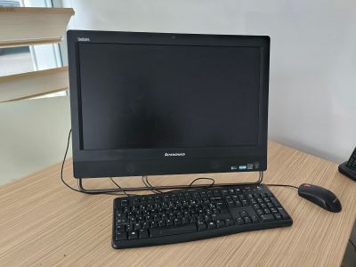 -1 PC fixe tout-en-un LENOVO Intel Core I5
