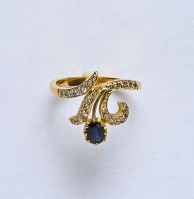 Bague Duchesse en or jaune 18K (750/oo), à décor végétal, or…