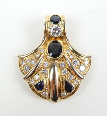 Bijou: Pendentif en or jaune 18K serti de diamants (principa…